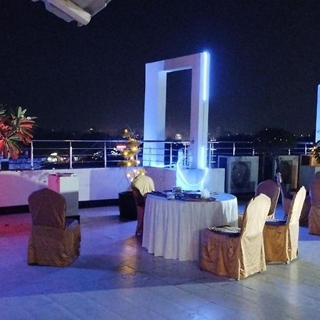 Grand Pearl Hotel & Banquet Lucknow Bagian luar foto